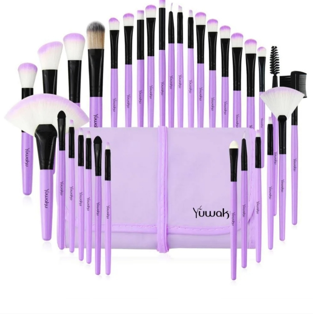Vander set of brushes